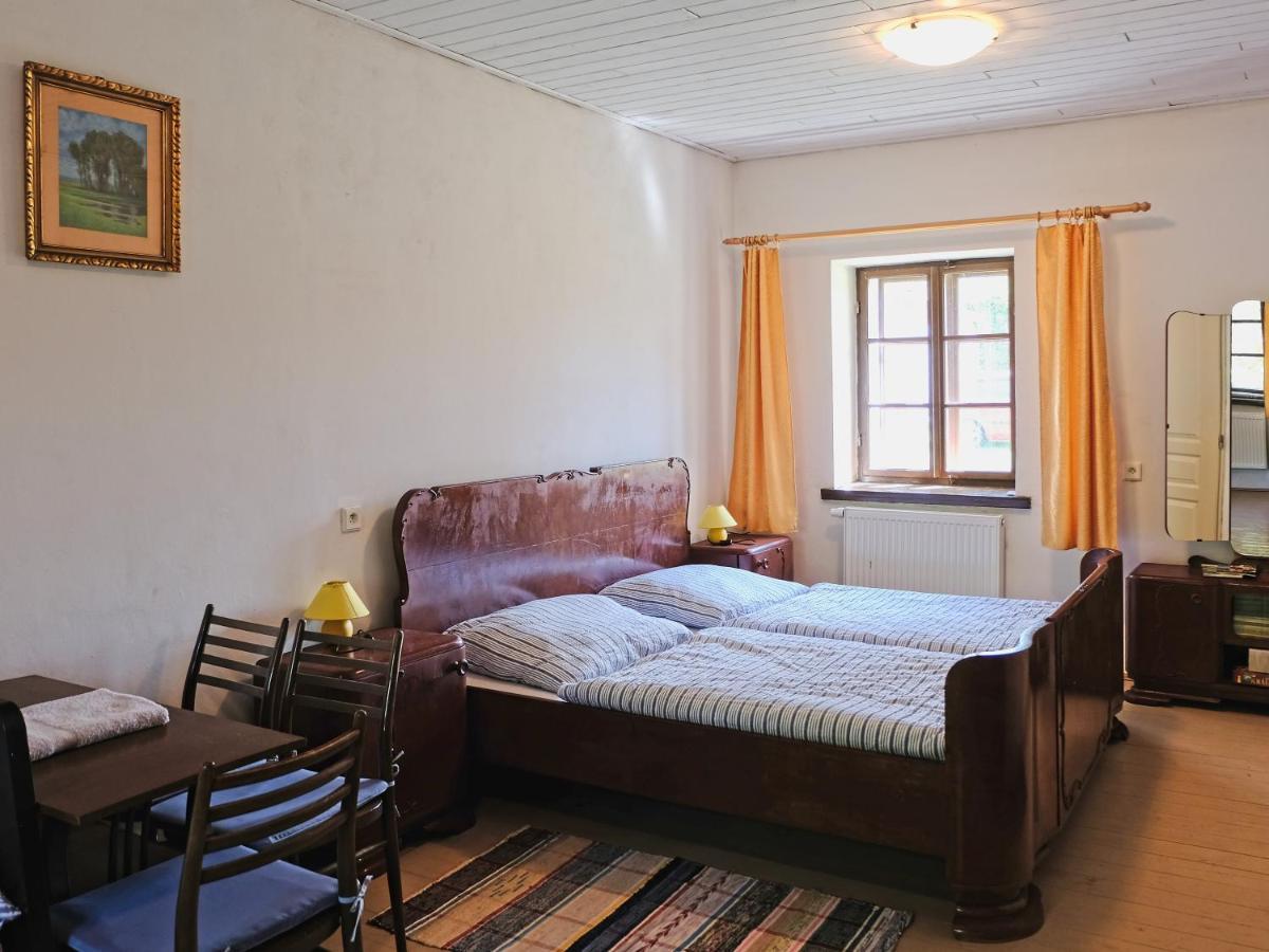 Apartmany V Broumovskem Statku Экстерьер фото